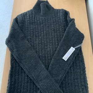 Chunky wool sweater with mock turtleneck